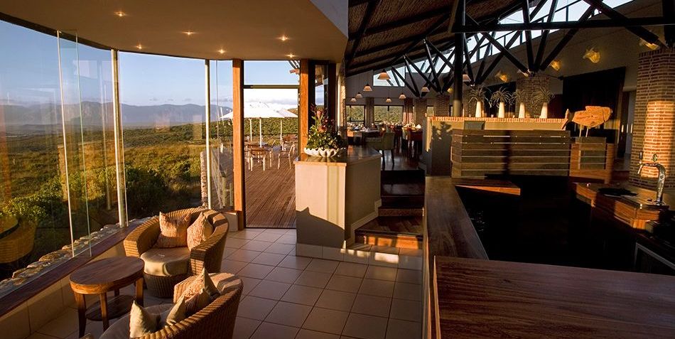 Privatreise Südafrika, Lounge mit Ausblick, Grootbos Forest Lodge, Gansbaai, Südafrika