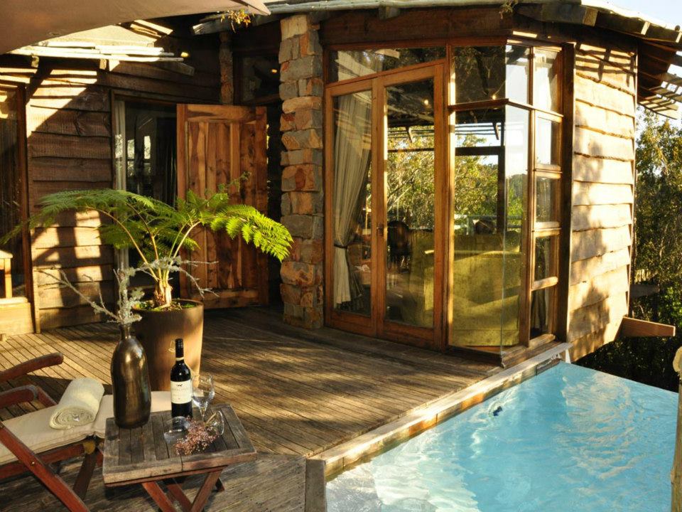 Außenbereich Suite, Tsala Treetop Lodge, Plettenberg Bay, Südafrika Reisen