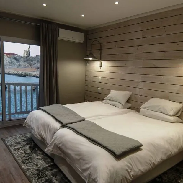 Schlafbereich Lüderitz Nest Hotel, Namibia Privatreise 