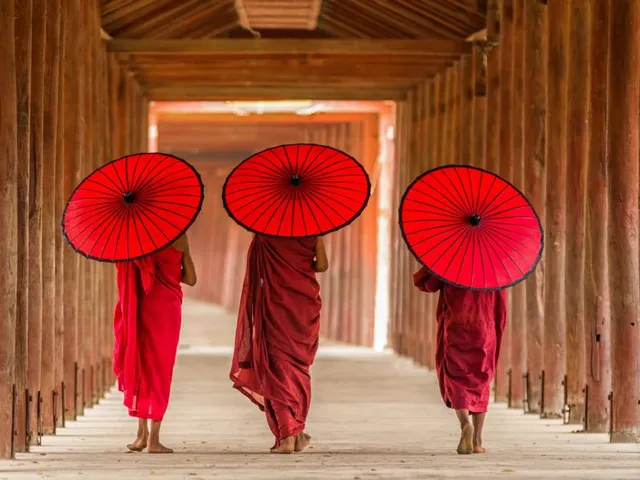 Mönche, Myanmar Rundreise, Asien Special Tours