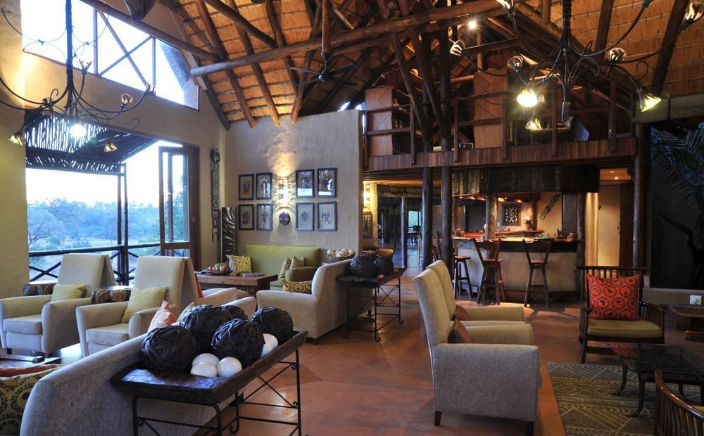 Rundreise Südafrika, Lounge, Lukimbi Safari Lodge, Krüger Nationalpark, Südafrika