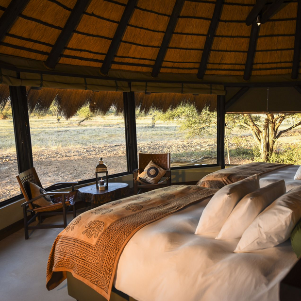 Chalet Okonjima Luxury Bush Camp, Namibia Privatreise, Okonjima Wildreservat 