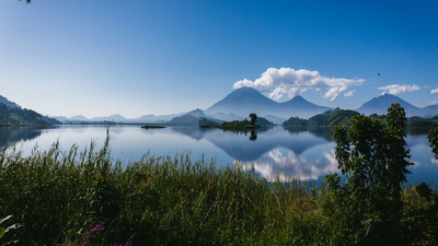 Uganda Reise, Panoramabild am Lake Mutanda, Uganda