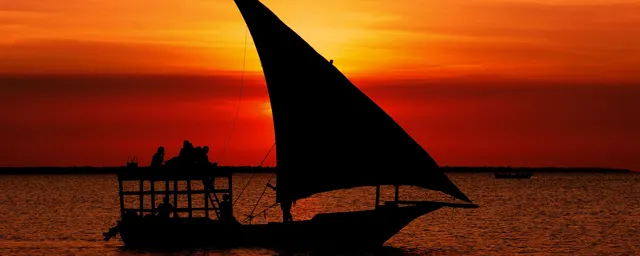 Tansania Luxusreise, Sansibar, Sonnenuntergang, Boot