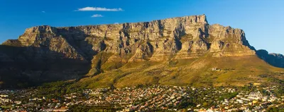 Blick auf den Tafelberg in Kapstadt, Südafrika Rundreise