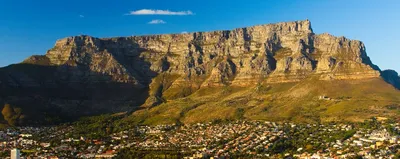 Blick auf den Tafelberg in Kapstadt, Südafrika Rundreise
