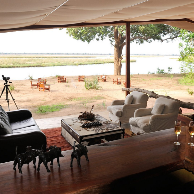 Lounge Area, Potato Bush Camp, Lower Sambesi Nationalpark, Sambia Reisen