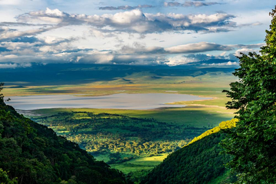Ngorongoro Krater, Im Herzen Ostafrikas, Uganda und Tansania Privatreise