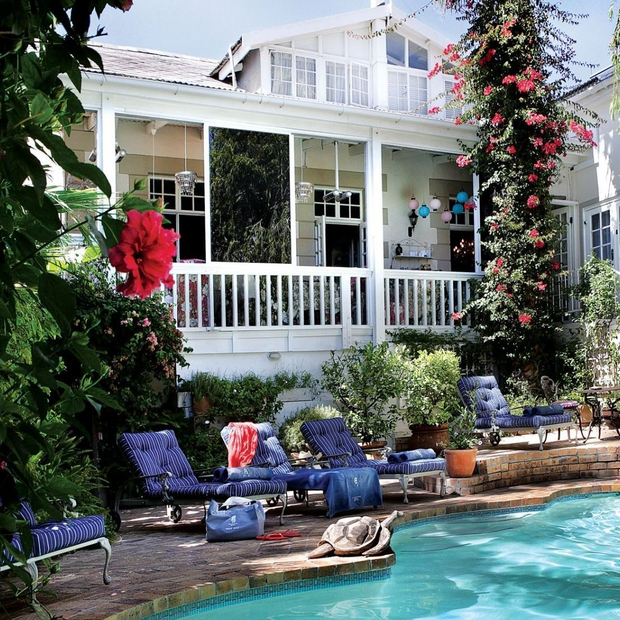 Privatreise Südafrika, Pool und Garten, Blackheath Lodge, Kapstadt, Südafrika