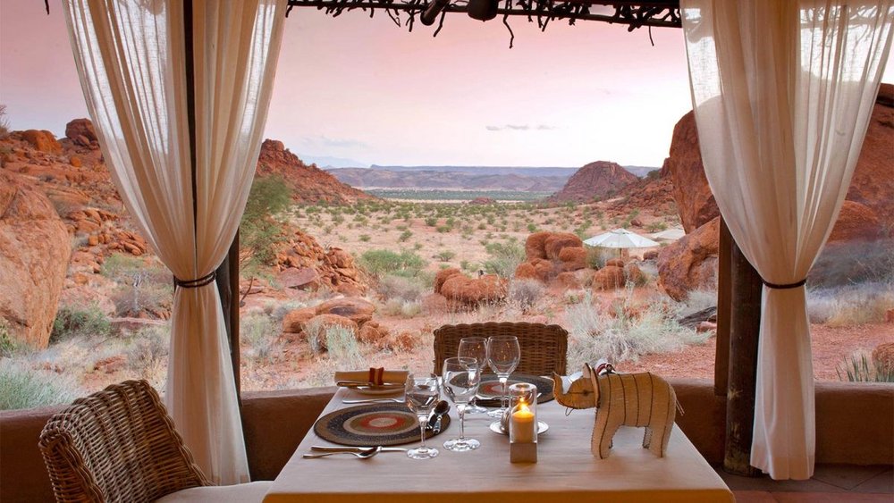 Restaurant Mowani Mountain Camp, Luxusreise Namibia 