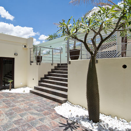 Mietwagen Rundreise, Galton House Windhuk, Luxusreise Namibia 