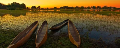 Privatreise Botswana, Boote, Okavango Delta, Botswana